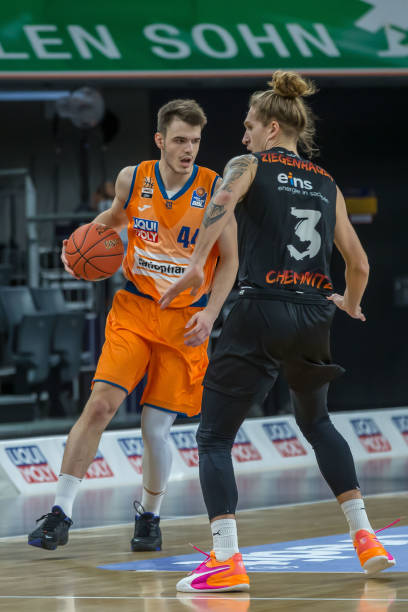 会学习他人 会学习他人