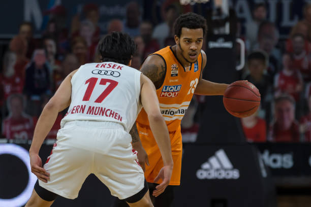 与此同时 与此同时