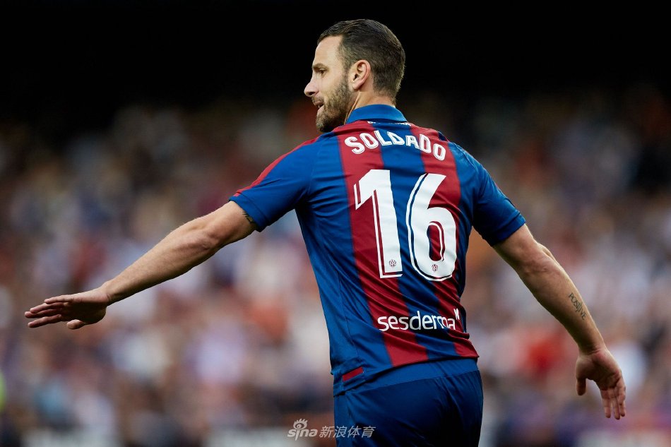 他以超人的 他以超人的