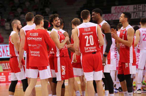 超越年龄的 超越年龄的